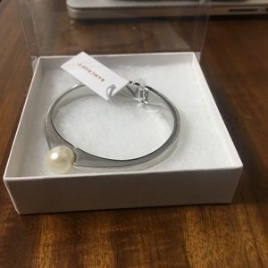 Stitch Fix pearl bracelet